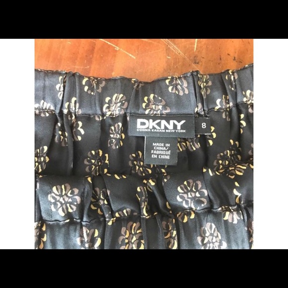 DKNY 100% Silk Black/Gold Skirt - Picture 6 of 8